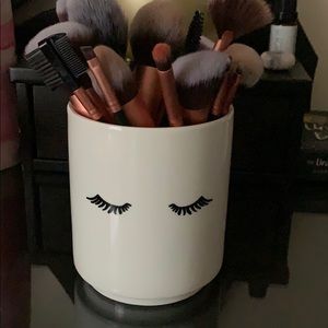 Meet your Posher, Debrah